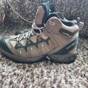 HiTec Vibrant Thinsulate Women's Hiking Boots